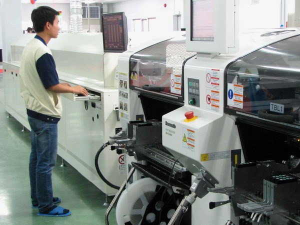 Standard Chartered dự báo Việt Nam tăng trưởng 6% nhờ tái cấu trúc ảnh 1