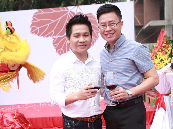 Sao Việt chúc mừng Trọng Tấn “bén duyên” với đặc sản dê ré ảnh 7