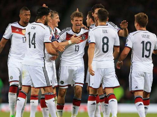 Schweinsteiger được ưa thích nhất trong top các ngôi sao tuyển Đức ảnh 1