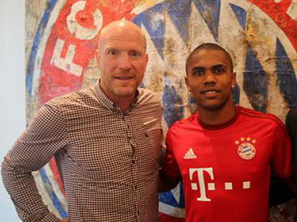 Bayern tỏ ra bất cần Schweinsteiger, để ngỏ cơ hội cho Old Trafford ảnh 2