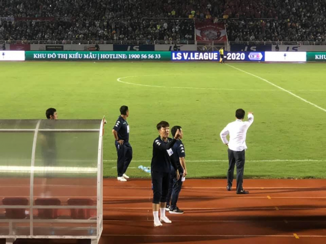 Trợ lý CLB TP.HCM bị phạt nặng vì công kích Trưởng Ban trọng tài VFF ảnh 1