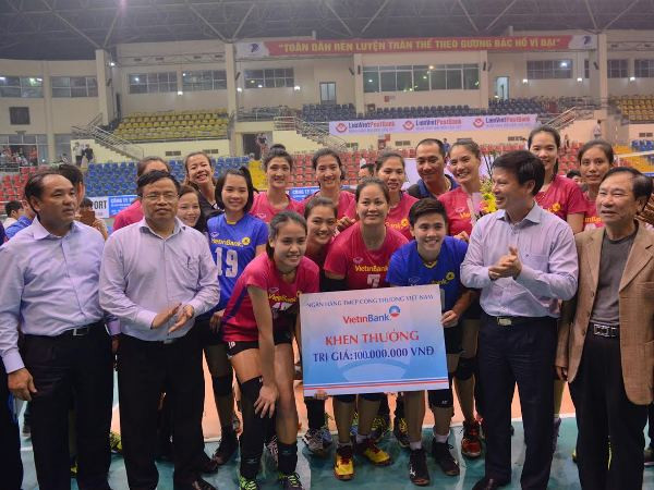 Đội bóng chuyền nữ VietinBank vô địch cúp Hùng Vương 2017 ảnh 1