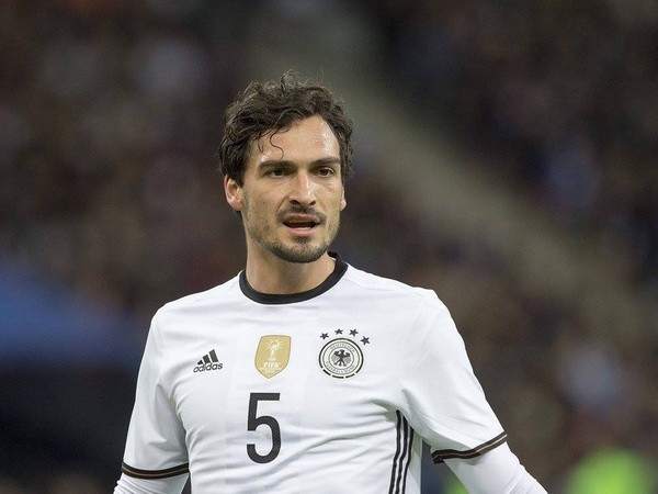 Mats Hummel, Renato Sanches chính thức cập bến Bayern Munich ảnh 4