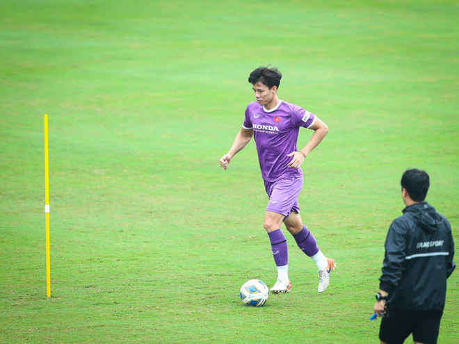 Thêm hai cầu thủ của đội tuyển bóng đá Việt Nam nhiễm COVID-19 ảnh 5