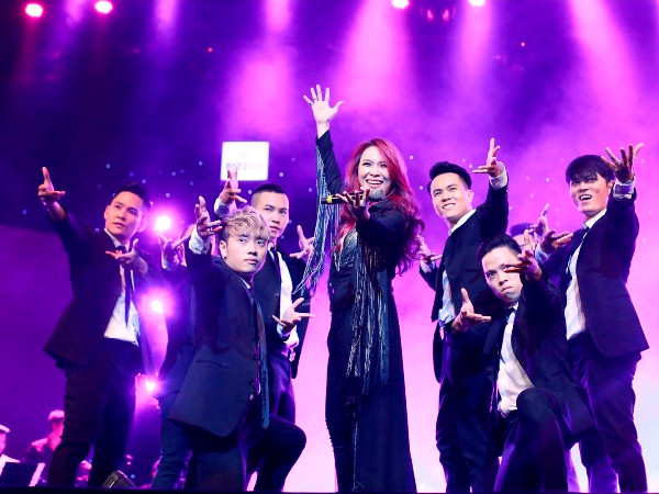 “Hãy về với nhau”: Nghe Mỹ Tâm ca, người ta phải bình tĩnh ảnh 4