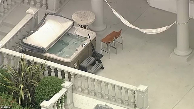 Đặc vụ FBI đột kích vào biệt thự của sao YouTube lừng danh Jake Paul ảnh 5