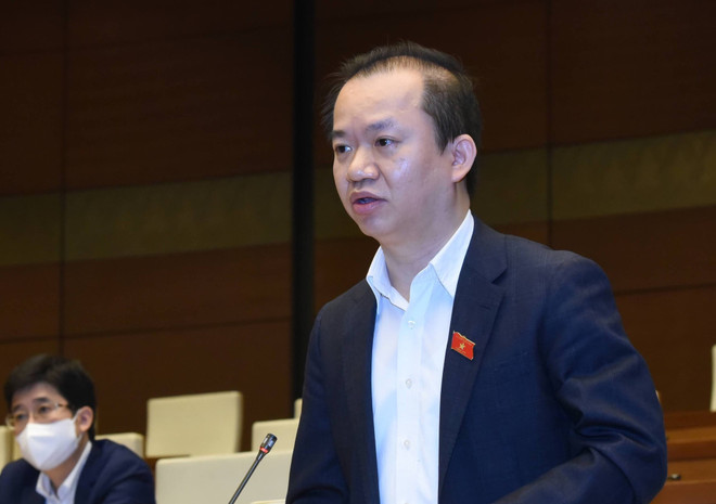 Đại biểu lo ngại chứng khoán, trái phiếu, xăng dầu tăng 'nóng' ảnh 2