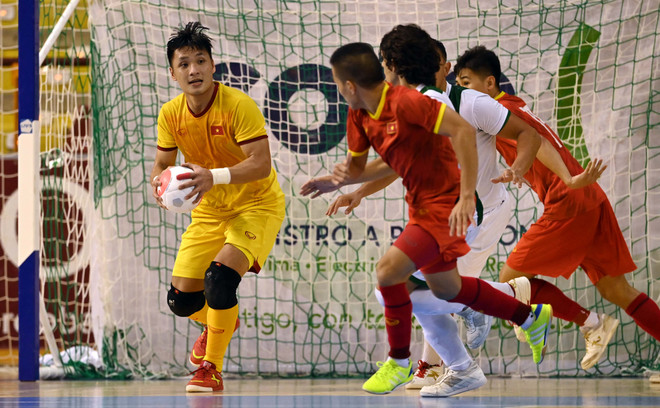 Tuyển futsal Việt Nam kết thúc tập huấn, lên đường dự World Cup ảnh 2