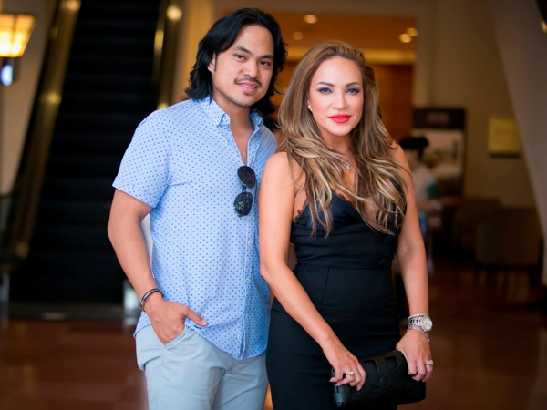 Bằng Kiều ngẫu hứng đệm đàn cho Thanh Hà hát “Anh cứ đi đi” ảnh 2