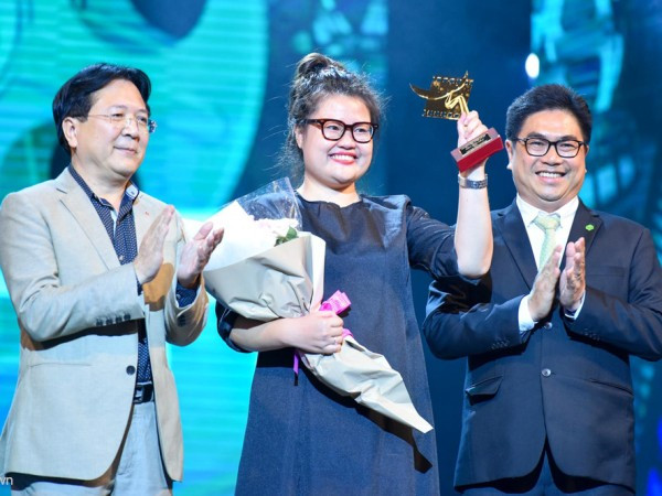 'Cô Ba Sài Gòn' và 'Thương nhớ ở ai' thắng lớn giải 'Cánh diều 2017' ảnh 1