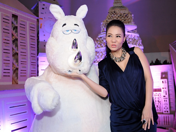 Mang bầu tháng thứ 6, Thu Minh vẫn ngồi “ghế nóng” Vietnam Idol 2015 ảnh 1