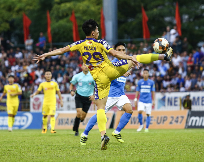 Hà Nội FC chính thức nâng chiếc cúp vô địch V-League 2019 ảnh 1