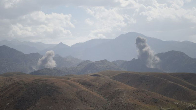 Không quân Afghanistan không kích vị trí của Taliban, 30 người chết ảnh 1