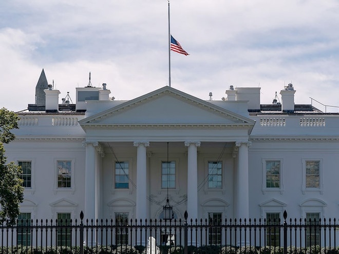 NYT: Mỹ phát hiện phong bì chứa chất độc ricin được gửi đến Nhà Trắng ảnh 1