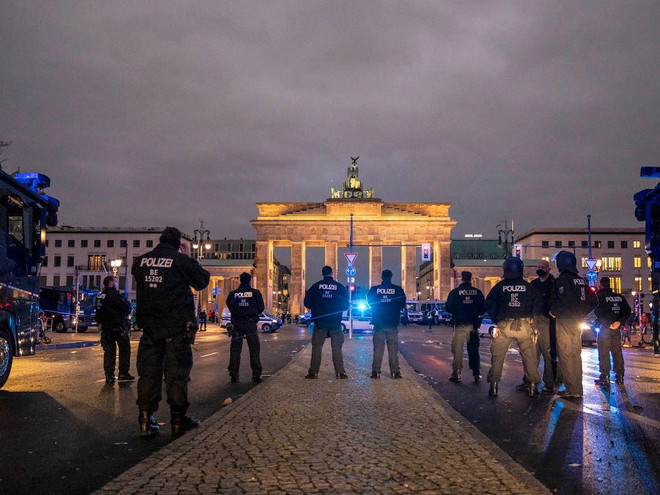 Dịch viêm đường hô hấp cấp COVID-19: Đức kéo dài phong tỏa có giới hạn ảnh 1