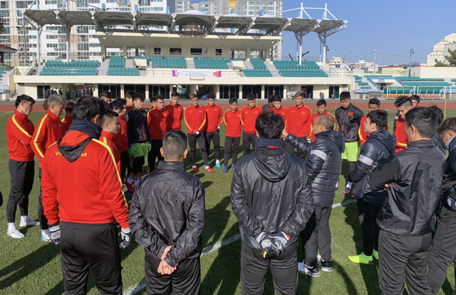 U23 Việt Nam hòa đội sinh viên Hàn Quốc với đội hình thử nghiệm ảnh 1