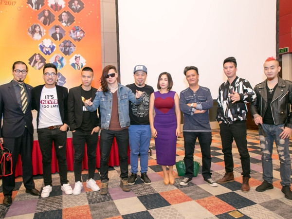 Các nghệ sỹ tại buổi họp báo chương trình ngày 20/12. (Ảnh: HB) Mỹ Linh hát rock cùng Ngũ cung trong “Countdown Party 2017” ảnh 3