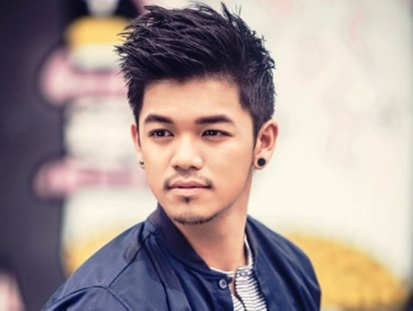 Quán quân Việt Nam Idol Trọng Hiếu "cực chất" trên truyền hình Đức ảnh 1