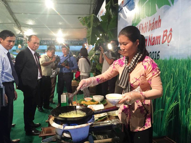 Hội chợ “Thực phẩm-Nông sản sạch” thu hút người tiêu dùng Thủ đô ảnh 12