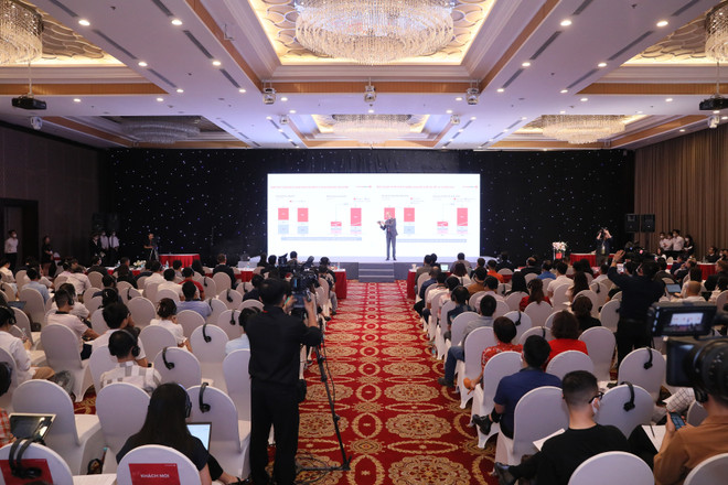 Cổ đông Techcombank tham dự tại Đại hội. (Ảnh: Vietnam+) Techcombank đặt mục tiêu lợi nhuận trước thuế 22.000 tỷ đồng ảnh 1