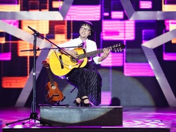 Cô giáo Huỳnh Mai và con gái bất ngờ bị giám khảo Huy Tuấn “bỏ rơi” ảnh 1