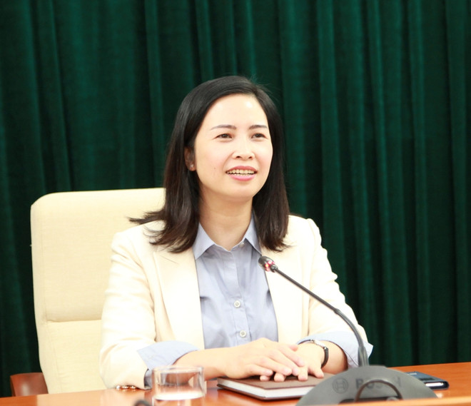 Bà Trần Lan Phương, Phó Tổng giám đốc Ngân hàng Chính sách Xã hội trả lời phỏng vấn. (Ảnh: Vietnam+) “Vốn cho vay được cộng đồng người nghèo sử dụng hiệu quả” ảnh 1
