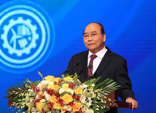 Thủ tướng trả lời chất vấn về định hướng xây dựng cảng nước sâu ảnh 1