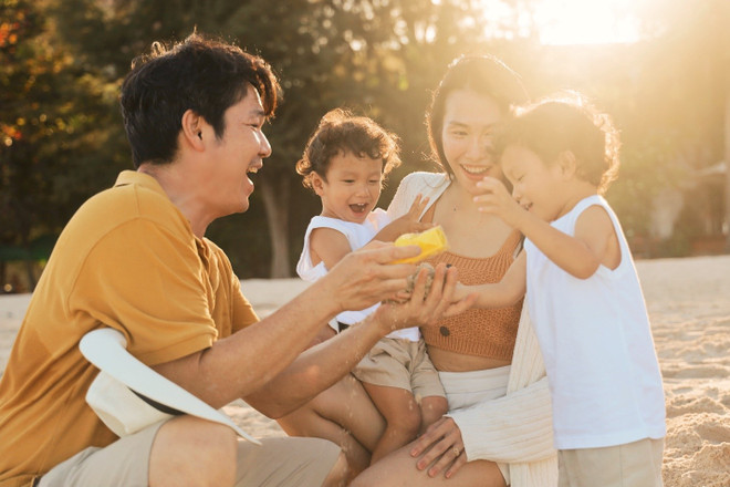 Tận hưởng các chuyến đi mùa hè một cách tốt nhất với nhiều ưu đãi từ Family Link. (Ảnh: Vietnam+) Thẻ VIB: Để mùa hè trở thành kỳ nghỉ đáng nhớ của cả nhà ảnh 2
