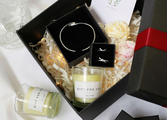 Thị trường hoa tươi, quà tặng ảm đạm trước ngày Quốc tế Phụ nữ 8/3 ảnh 2