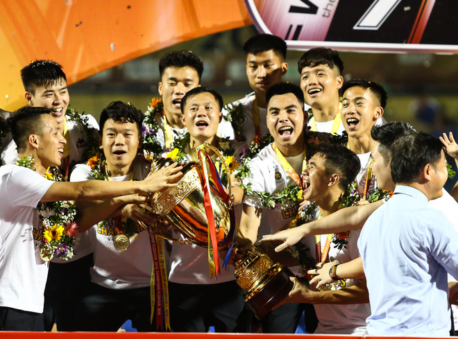 Hà Nội FC muốn xuất ngoại nhiều cầu thủ như Văn Hậu trong tương lai ảnh 1