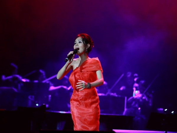 Hoàng Quyên và "Rét đầu mùa": Giọng hát "nữ quyền" ở tuổi 23 ảnh 3