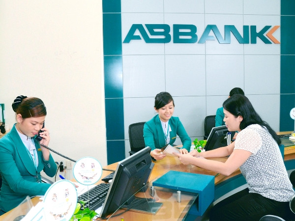 ABBANK xử lý nợ xấu thành công bằng việc thu hồi bằng tiền ảnh 1