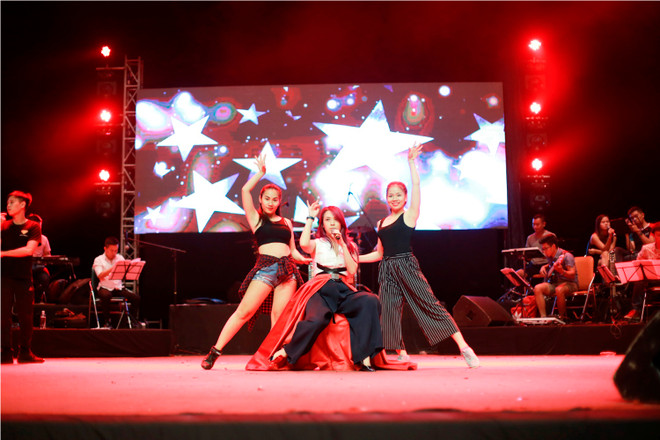 [Photo] Nóng màn "đọ giọng" của Mỹ Tâm và Tấn Minh trước giờ G ảnh 9