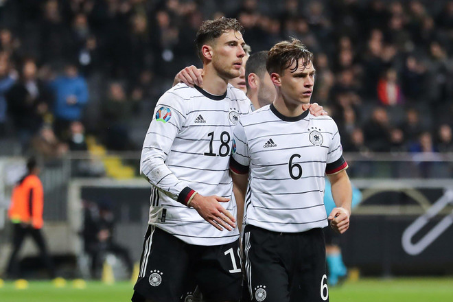 Goretzka và Kimmich đưa sáng kiến We Kick Corona, tặng 1 triệu euro ảnh 1