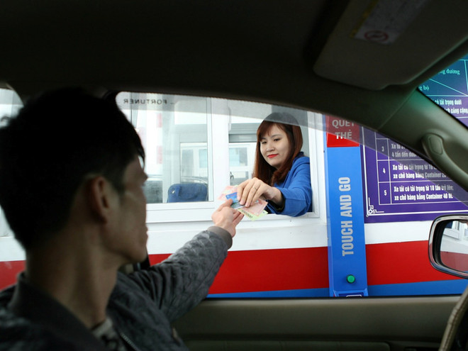 Tạm đình chỉ công tác cán bộ kiểm lâm gây rối tại trạm thu phí ảnh 1