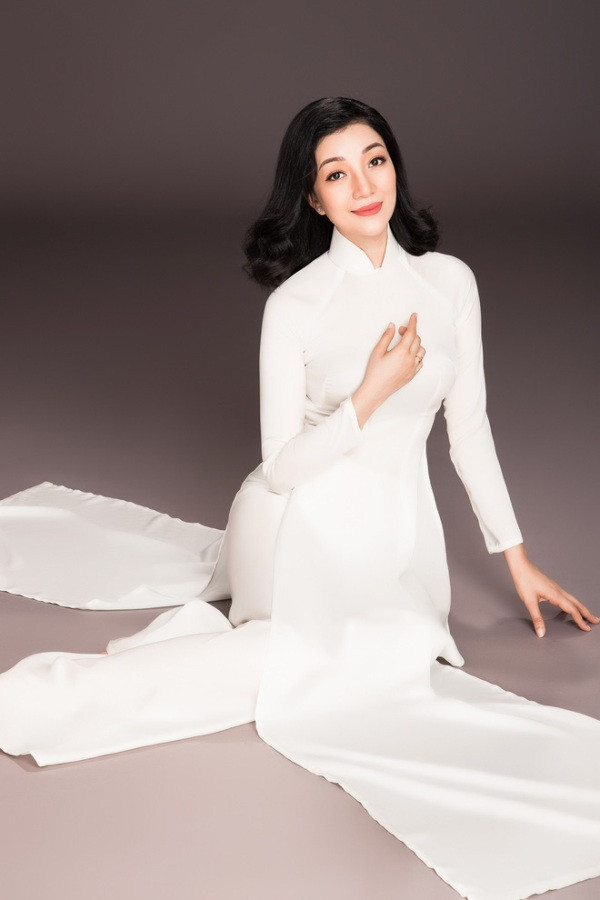 Phạm Thu Hà ra mắt 10 ca khúc ‘Giai điệu tự hào’ trong dịp 30/4 ảnh 2