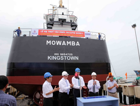 Đà Nẵng: Bàn giao tàu chở dầu cho khách hàng Australia ảnh 1