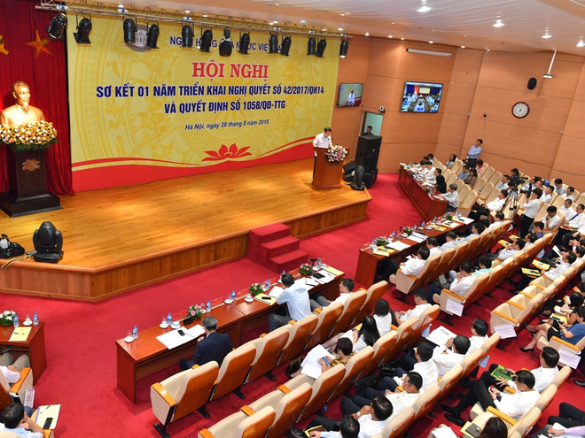 Phó Thủ tướng: Không được để mất đà trong xử lý nợ xấu ảnh 1