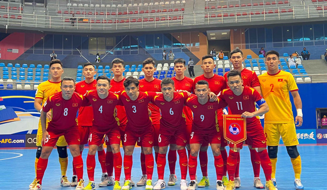 Đội hình tuyển futsal Việt Nam tham dự Vòng chung kết futsal châu Á 2022. (Ảnh: VFF) VCK futsal châu Á 2022: ĐT Việt Nam cần thận trọng ở lượt trận thứ hai ảnh 2