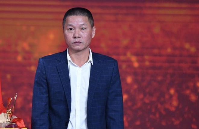 Tiền đạo Văn Quyết giành danh hiệu Cầu thủ xuất sắc nhất V-League 2022 ảnh 1