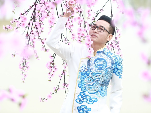 Ca sỹ Linh Nguyễn trình làng MV Tết “Câu chuyện đầu năm” ảnh 2