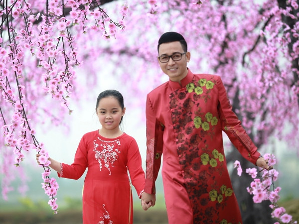 Ca sỹ Linh Nguyễn trình làng MV Tết “Câu chuyện đầu năm” ảnh 3