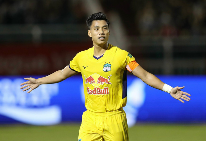 Hoàng Anh Gia Lai và Sông Lam Nghệ An đều thắng ở hai vòng đấu gần nhất. (Ảnh: VPF) Cuộc đua V-League 2022: Bùng nổ khi bước vào "chặng nước rút" ảnh 1