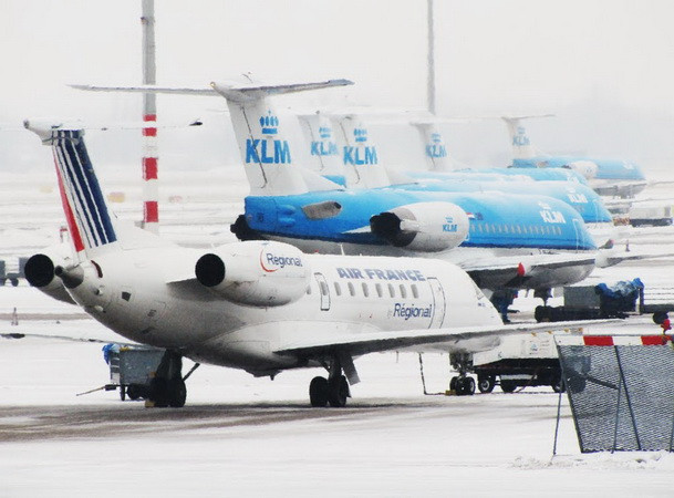 Hãng Air France-KLM của Pháp và Hà Lan bị phạt nặng nhất. (Ảnh: panoramio.com) Thụy Sĩ phạt các hãng hàng không thao túng cước vận tải ảnh 1