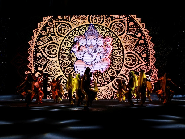 Mãn nhãn không gian sân khấu lớn kỷ lục của Davines Hair Show 2017 ảnh 1