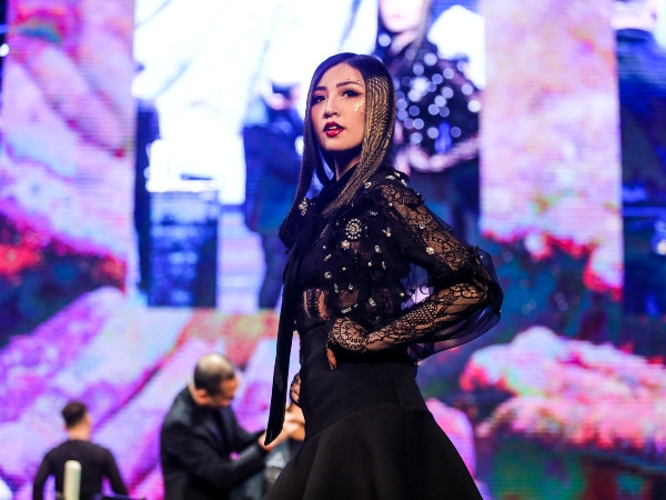 Mãn nhãn không gian sân khấu lớn kỷ lục của Davines Hair Show 2017 ảnh 5