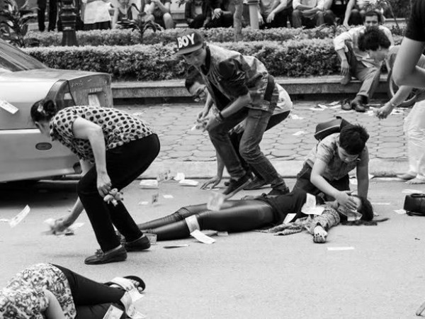 Hồi hộp và cuốn hút với phim ngắn ca nhạc của Lưu Hương Giang ảnh 2