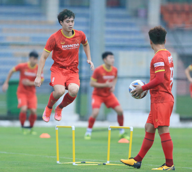 Trung vệ Đình Trọng háo hức chờ ngày đối đầu với đội tuyển Nhật Bản ảnh 3