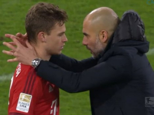 Cổ động viên tuyển Đức “phát điên” vì chàng trai Joshua Kimmich ảnh 1