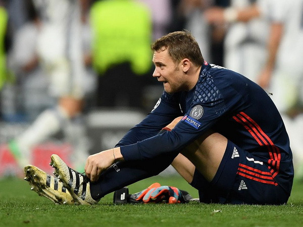 Bayern cay đắng chồng chất: Thủ thành Manuel Neuer dính chấn thương ảnh 1